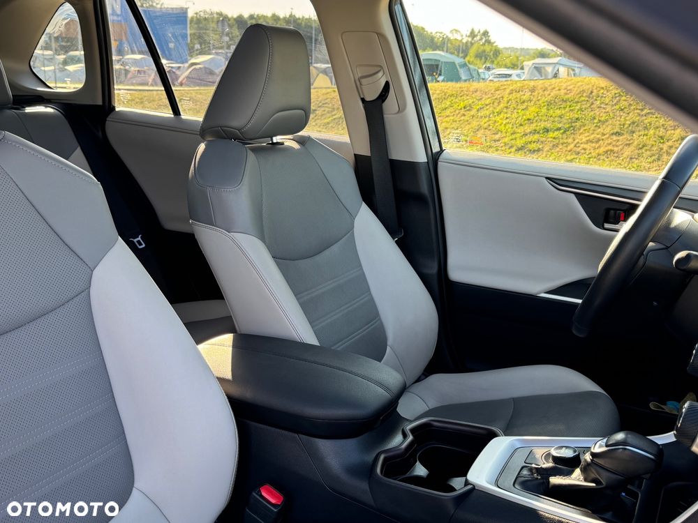 Toyota RAV4 - 31