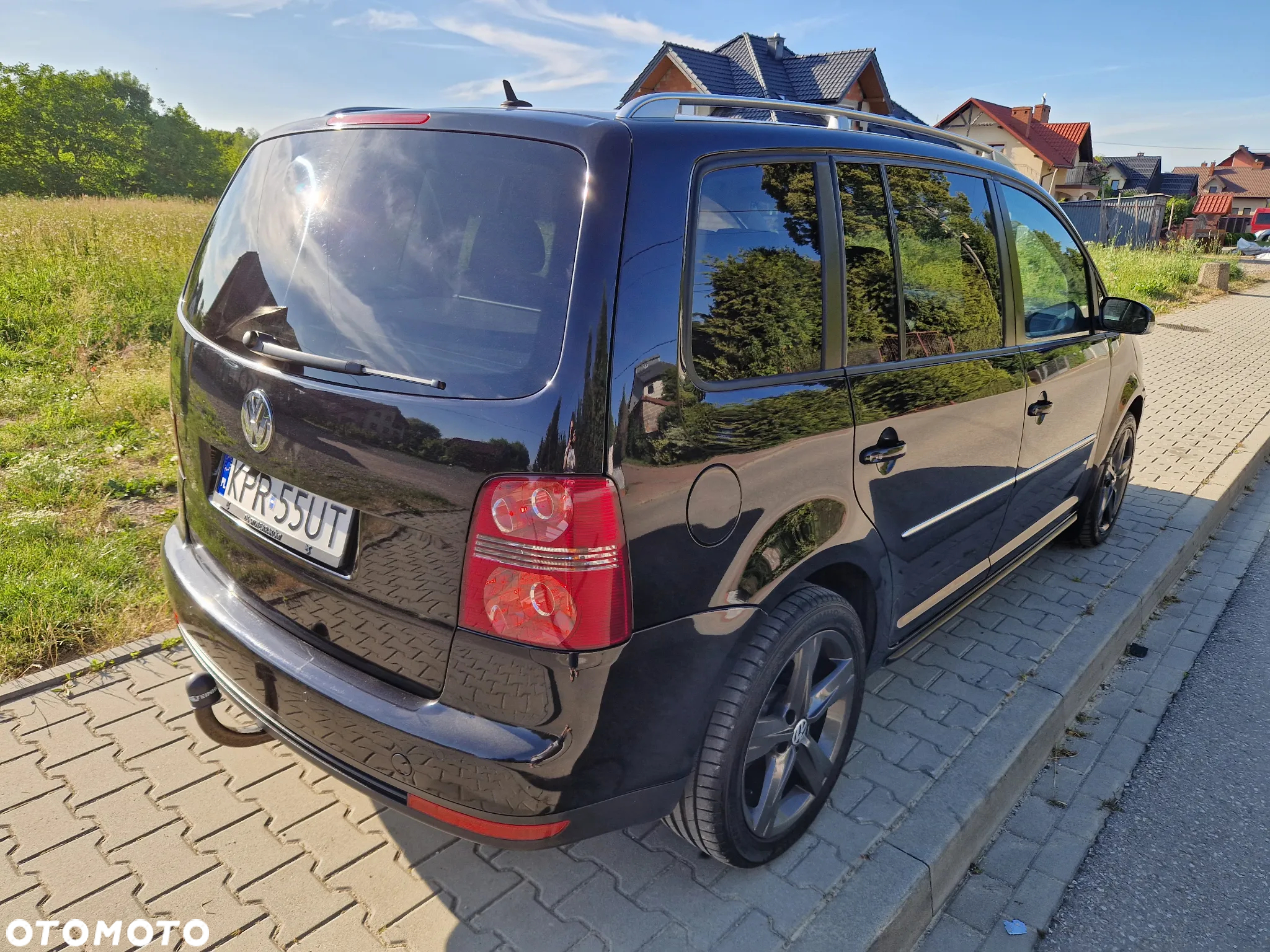 Volkswagen Touran 2.0 TDI DPF Highline DSG - 37