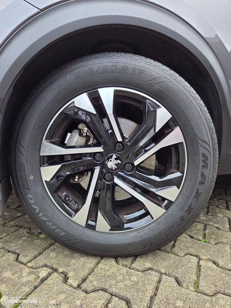 Peugeot 2008 1.5 BlueHDi GT EAT8 - 17