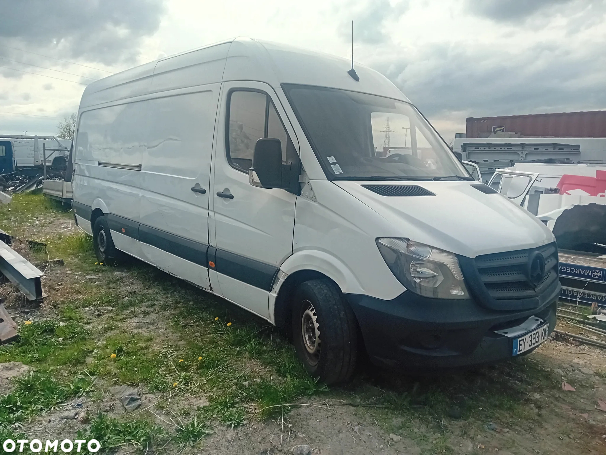 Mercedes-Benz Sprinter - 4
