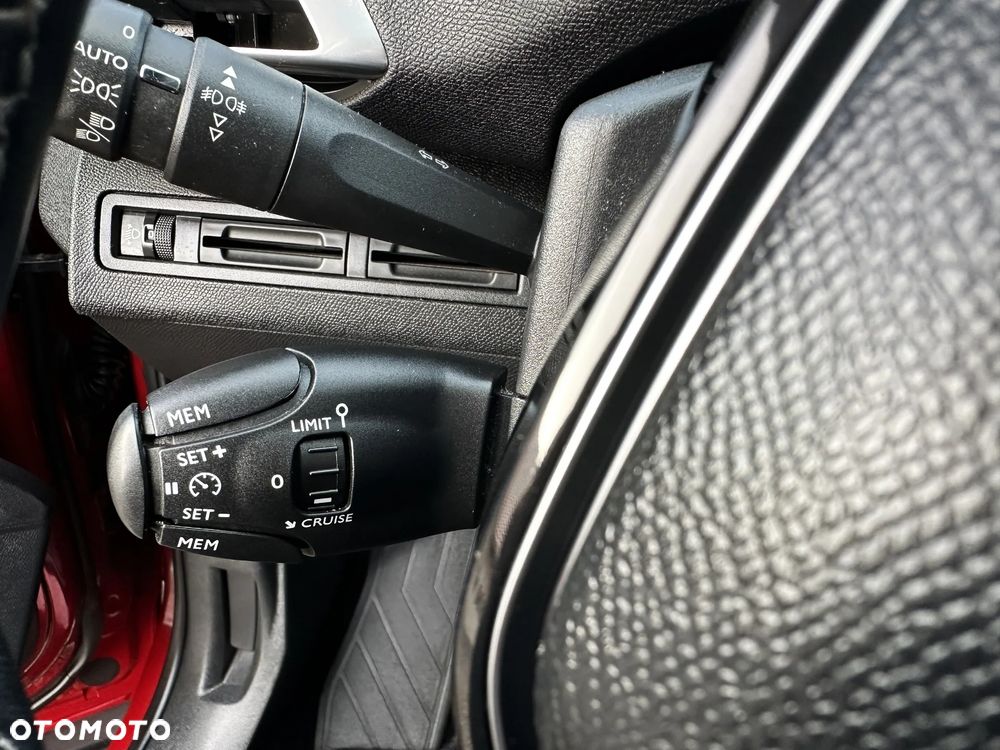 Peugeot 3008 PureTech 130 Stop & Start Allure - 31