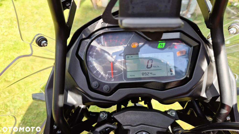 Benelli TRK 502 - 10
