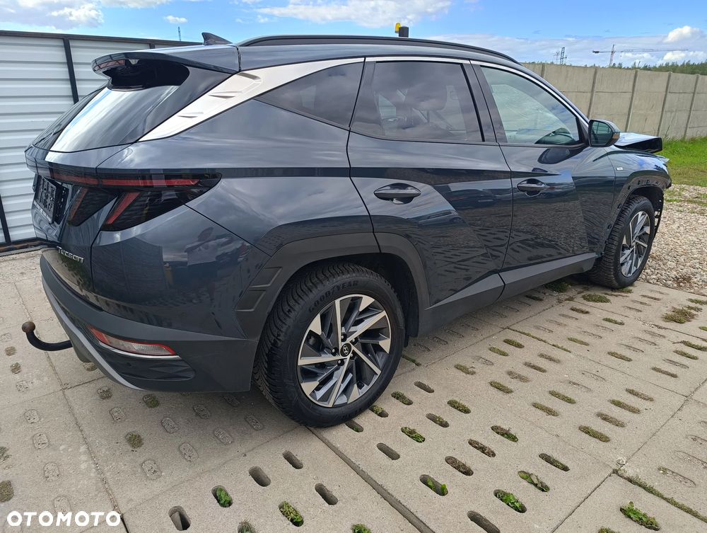 Hyundai Tucson - 2