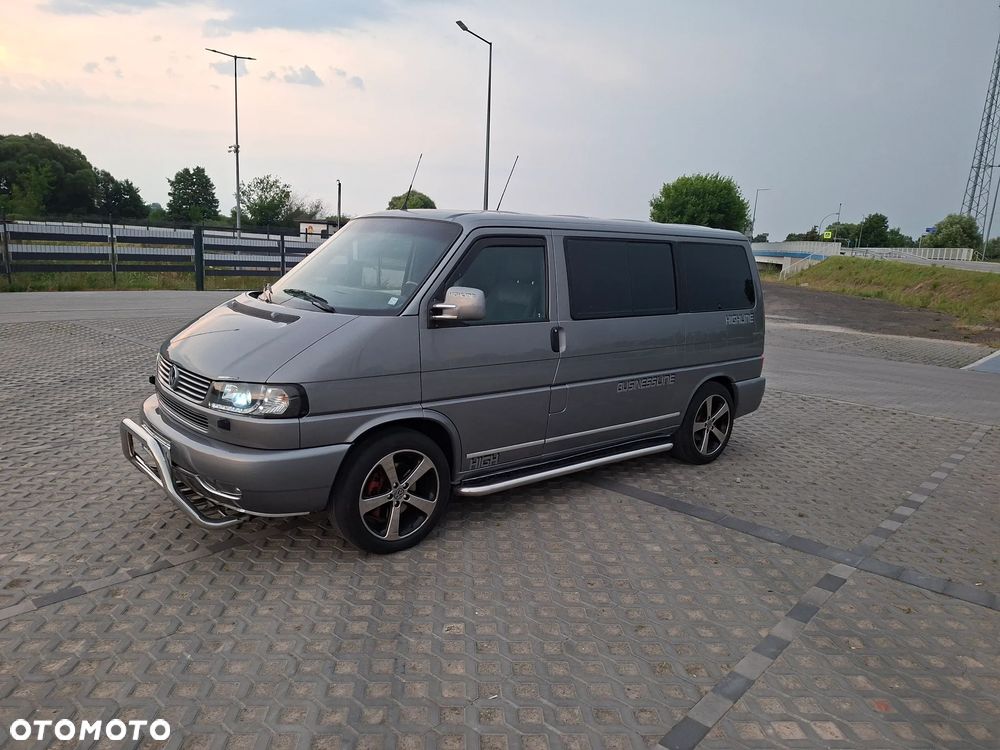 Volkswagen Caravelle - 34