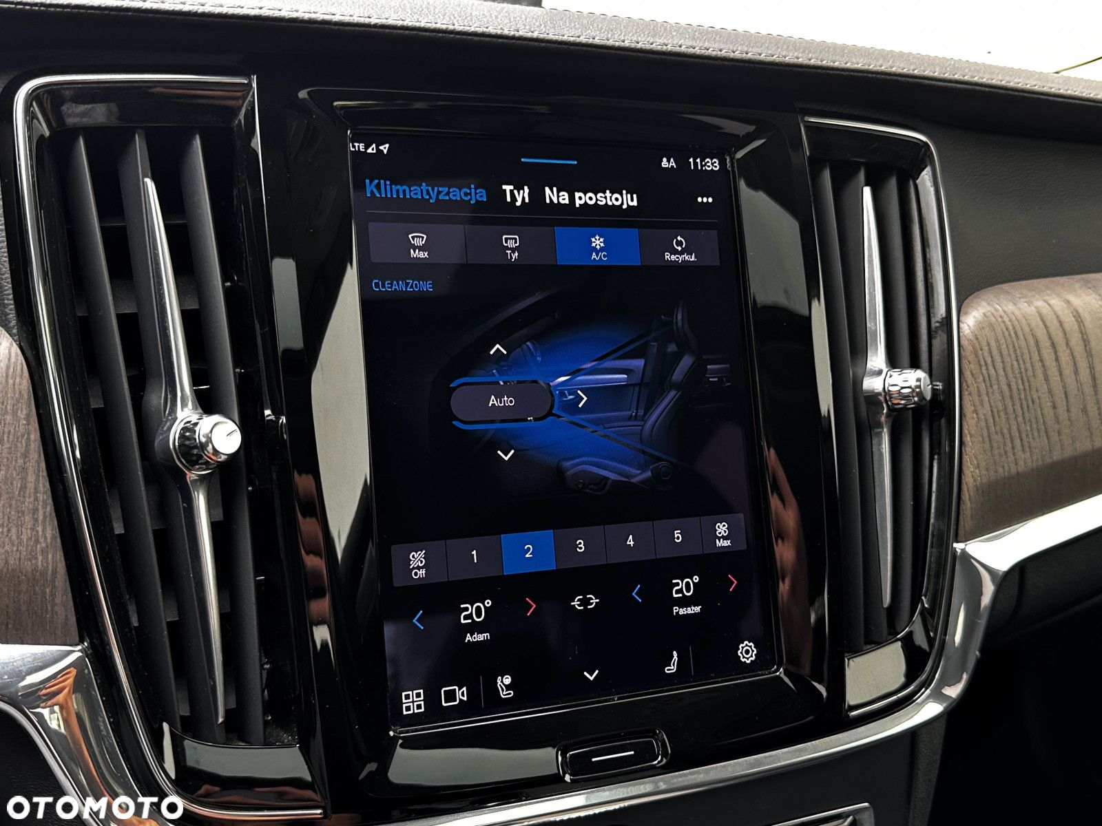 Volvo S90 - 33