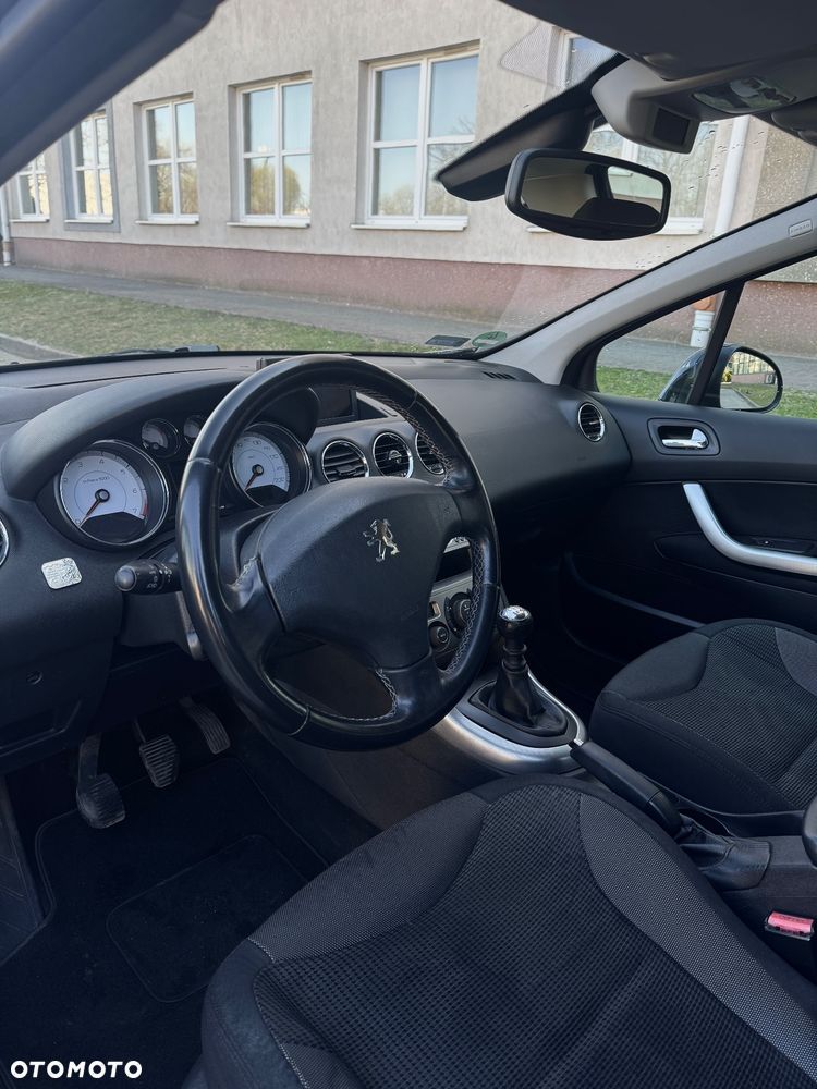 Peugeot 308 1.6 Premium Plus - 8