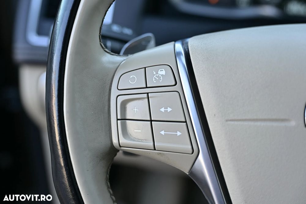 Volvo XC 60 D4 Geartronic Linje Inscription - 26
