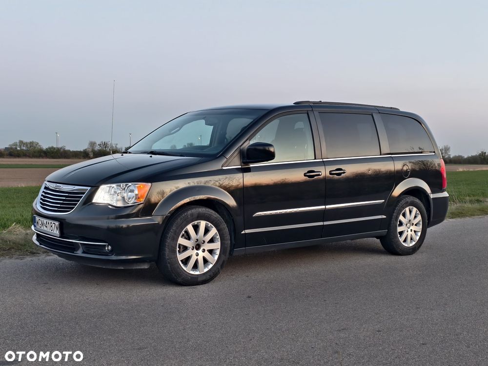 Chrysler Town & Country ver-3-6-touring - 34