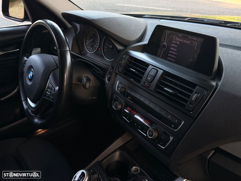 BMW 116 i Sport Line - 25