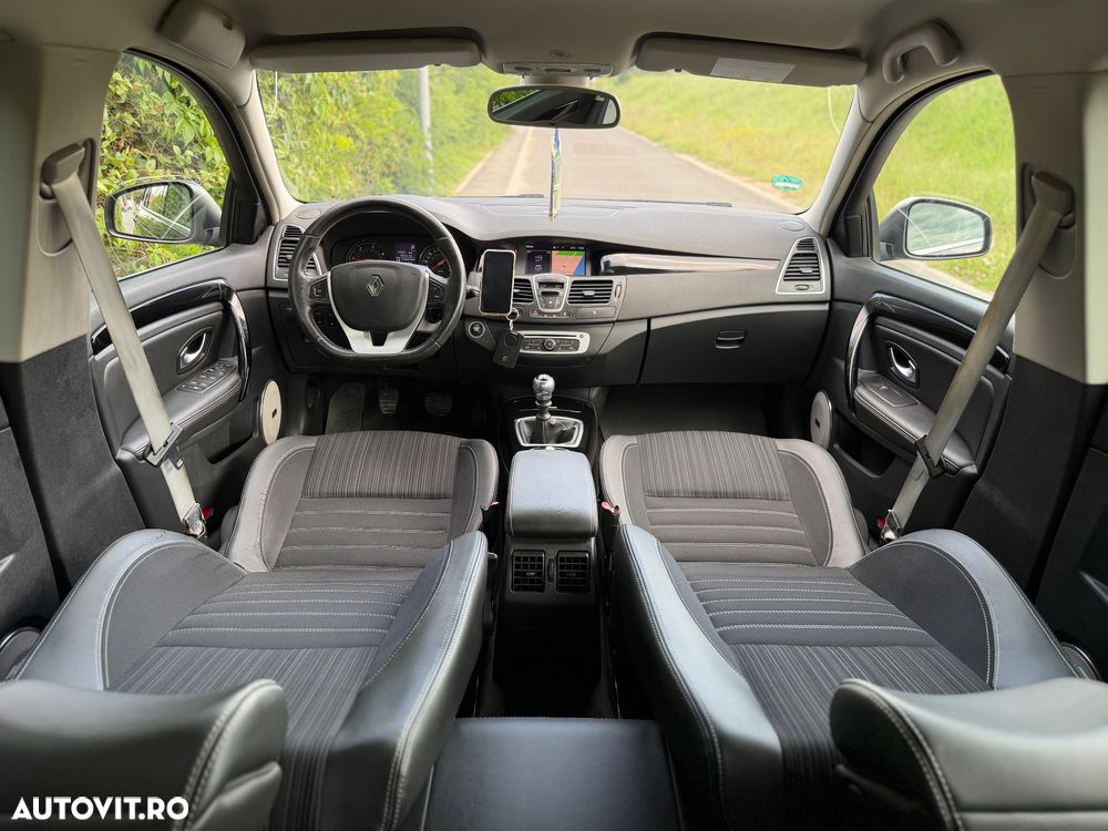 Renault Laguna 2.0dCi BOSE - 8