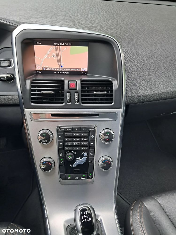 Volvo XC 60 D3 Inscription - 16