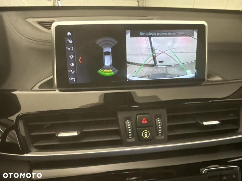 BMW X1 sDrive18i - 15
