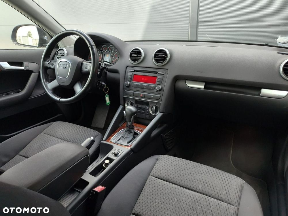 Audi A3 Sportback - 12