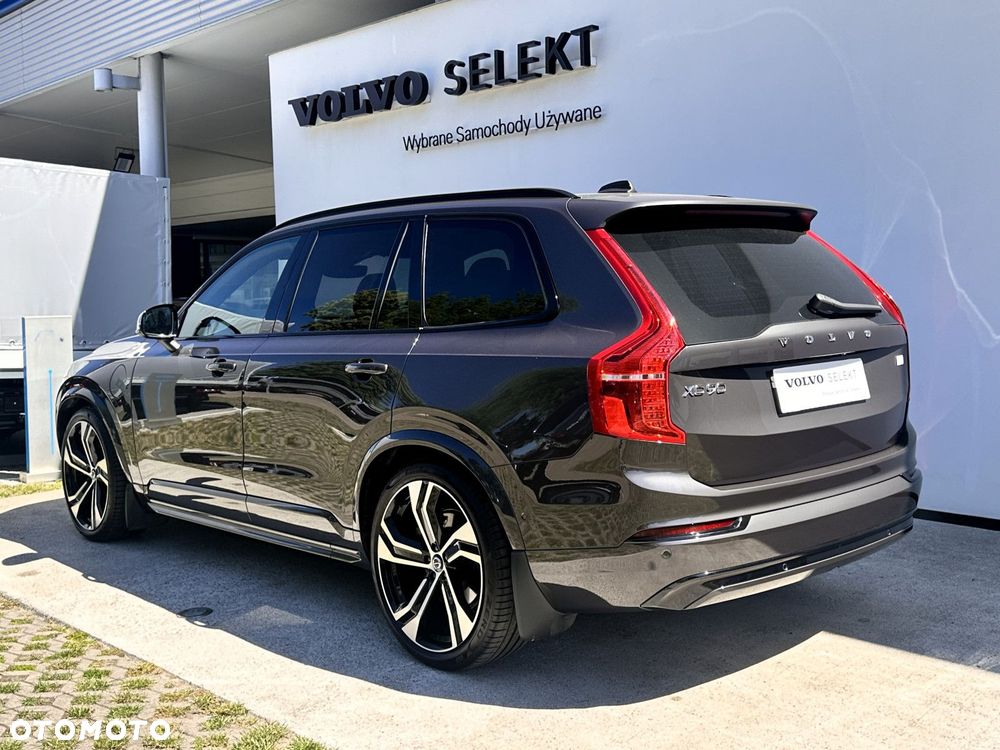 Volvo XC 90 - 9