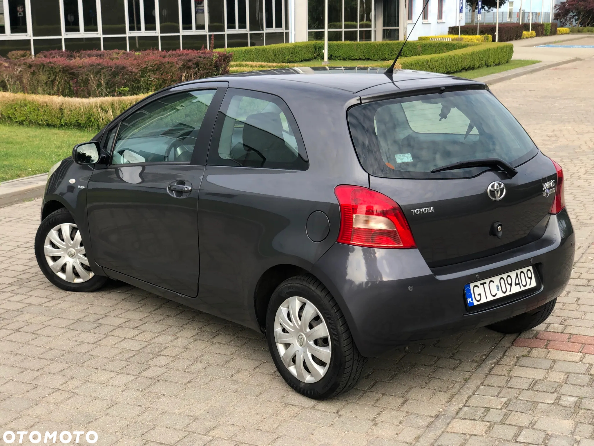 Toyota Yaris - 15