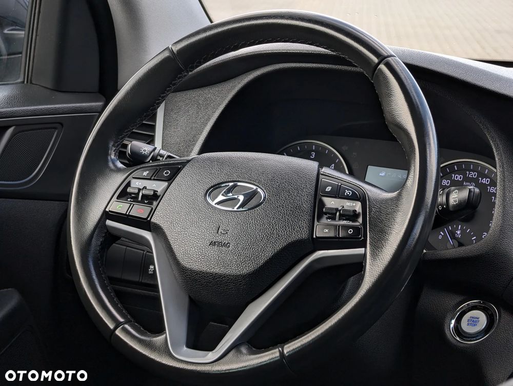 Hyundai Tucson 1.7 CRDI BlueDrive Style 2WD - 26