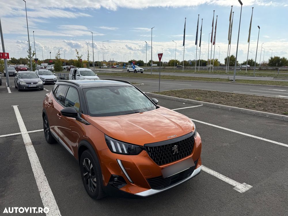 Peugeot 2008 1.2 L PureTech STT EAT8 GT Line - 2