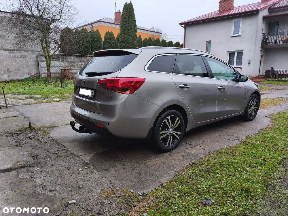 Kia Ceed 1.6 GDI L - 4