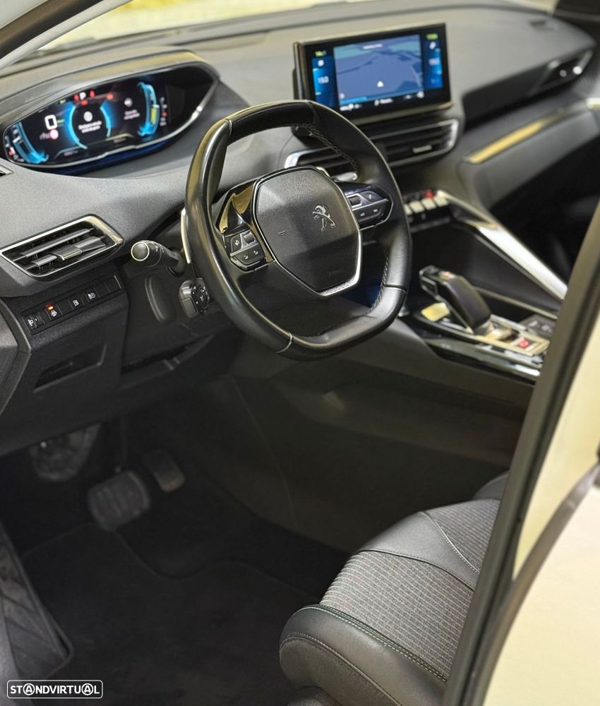 Peugeot 3008 Hybrid 225 e-EAT8 Allure Pack - 6