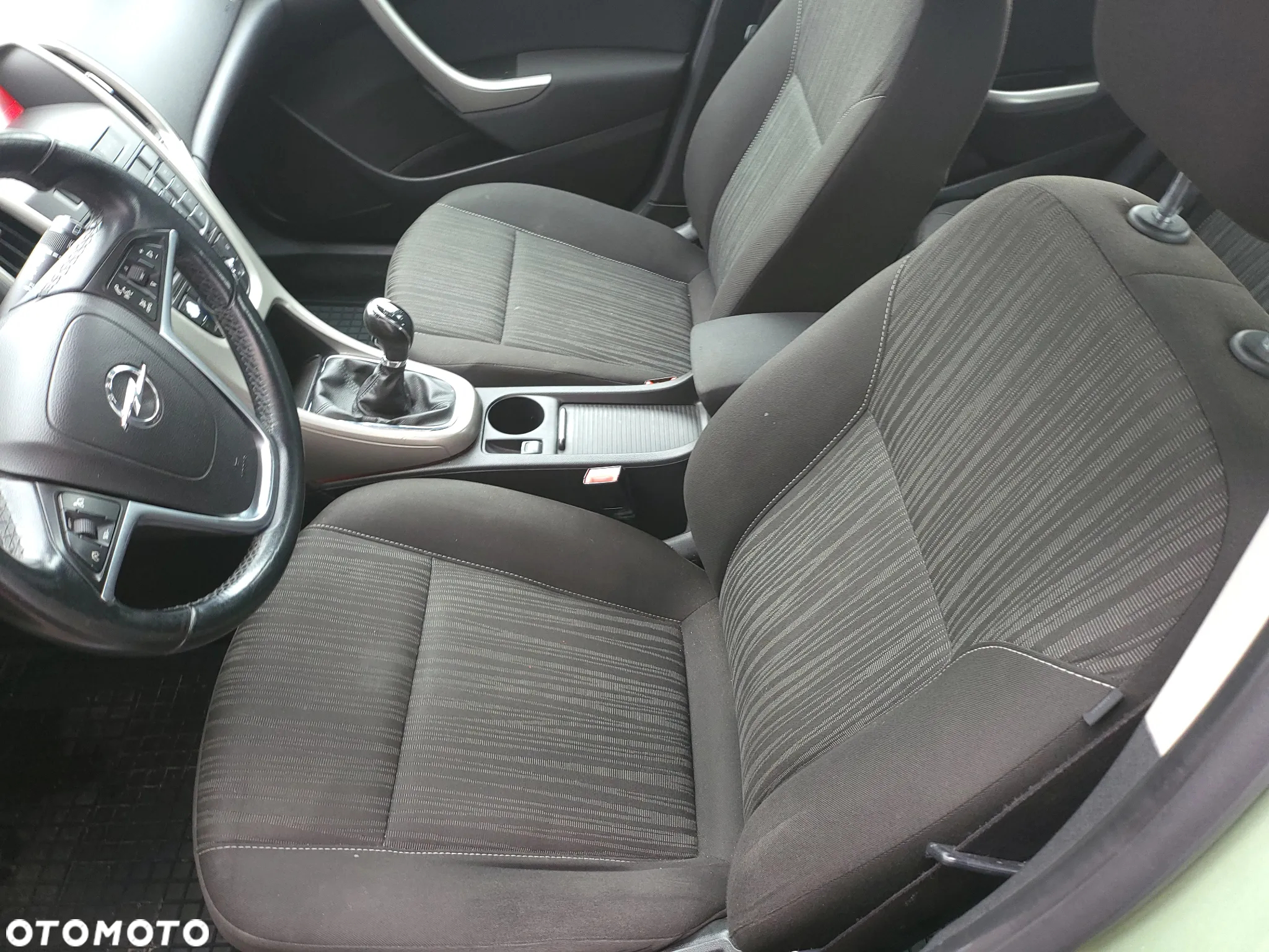 Opel Astra 1.4 Turbo Color Edition - 11