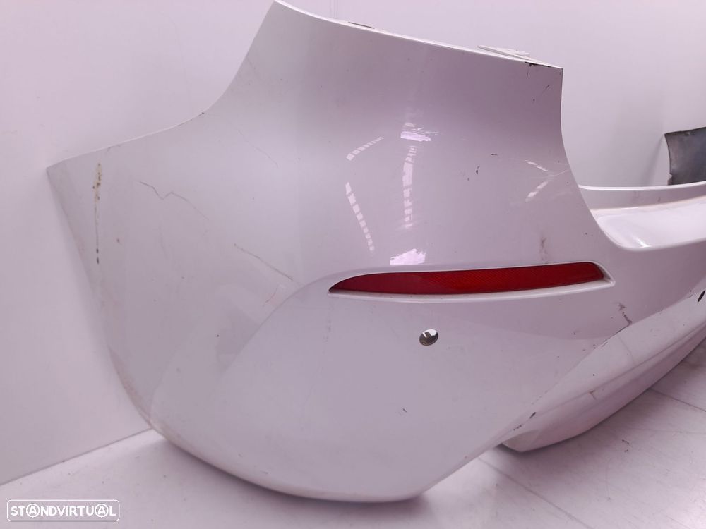 Pára-choques trás BMW 1 (F40) - 2