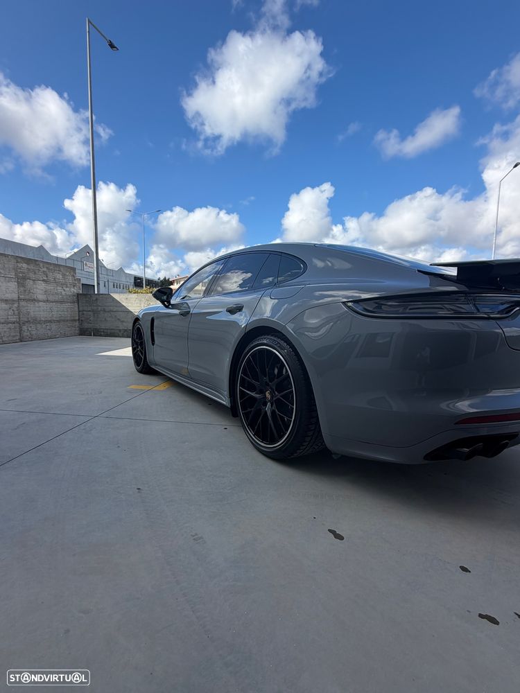 Porsche Panamera 4 E-Hybrid Platinum Edition com PDLS - 5