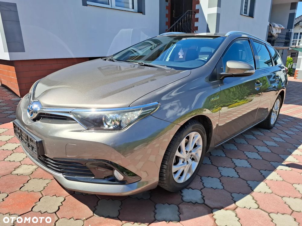 Toyota Auris - 1