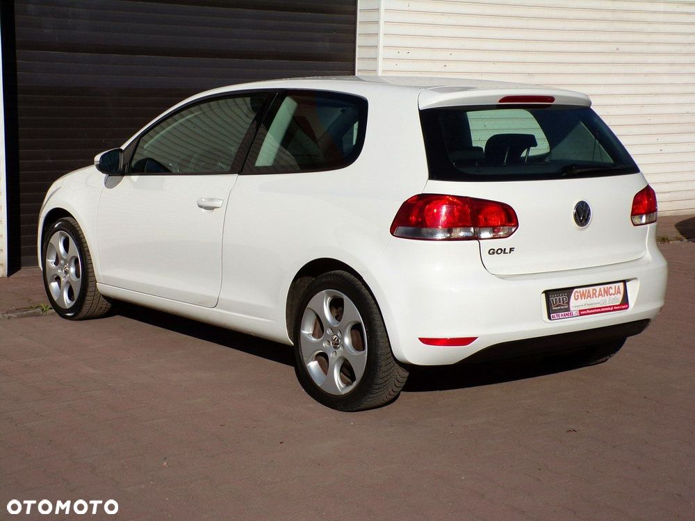 Volkswagen Golf - 16