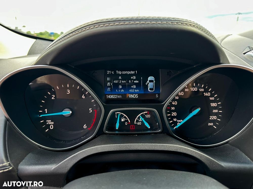 Ford Kuga 2.0 TDCi 4WD Powershift Vignale - 13