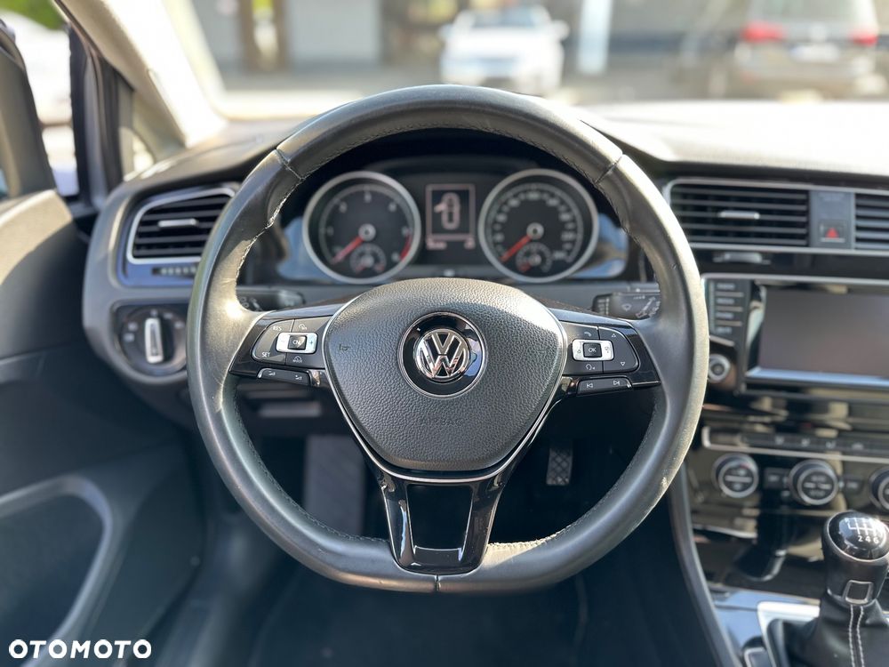 Volkswagen Golf 2.0 TDI BlueMotion Technology Highline - 20