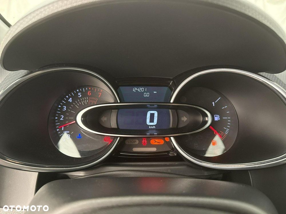 Renault Clio - 15