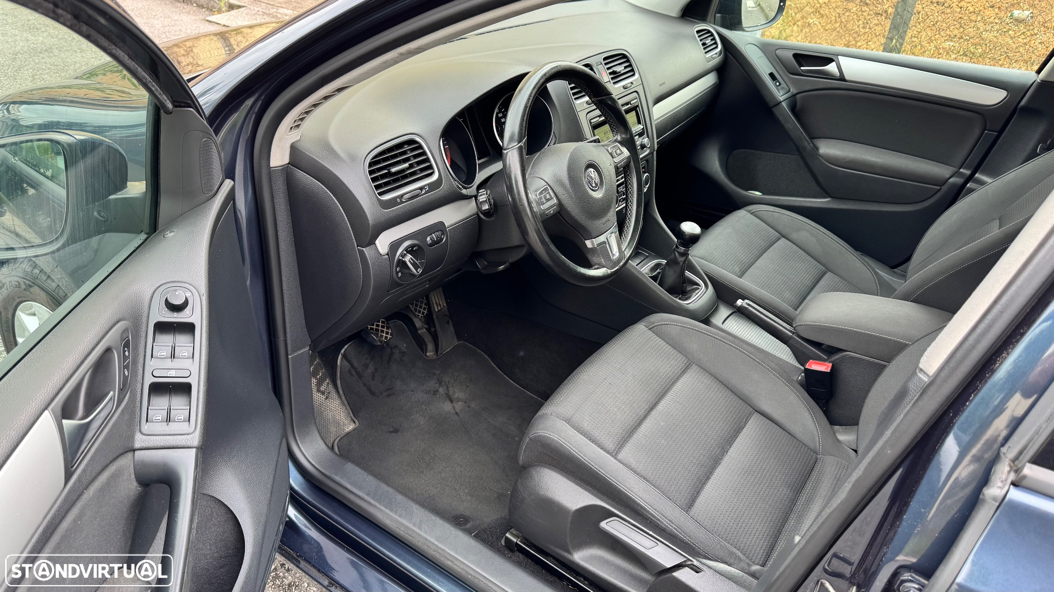 VW Golf 1.6 TDi Highline - 10