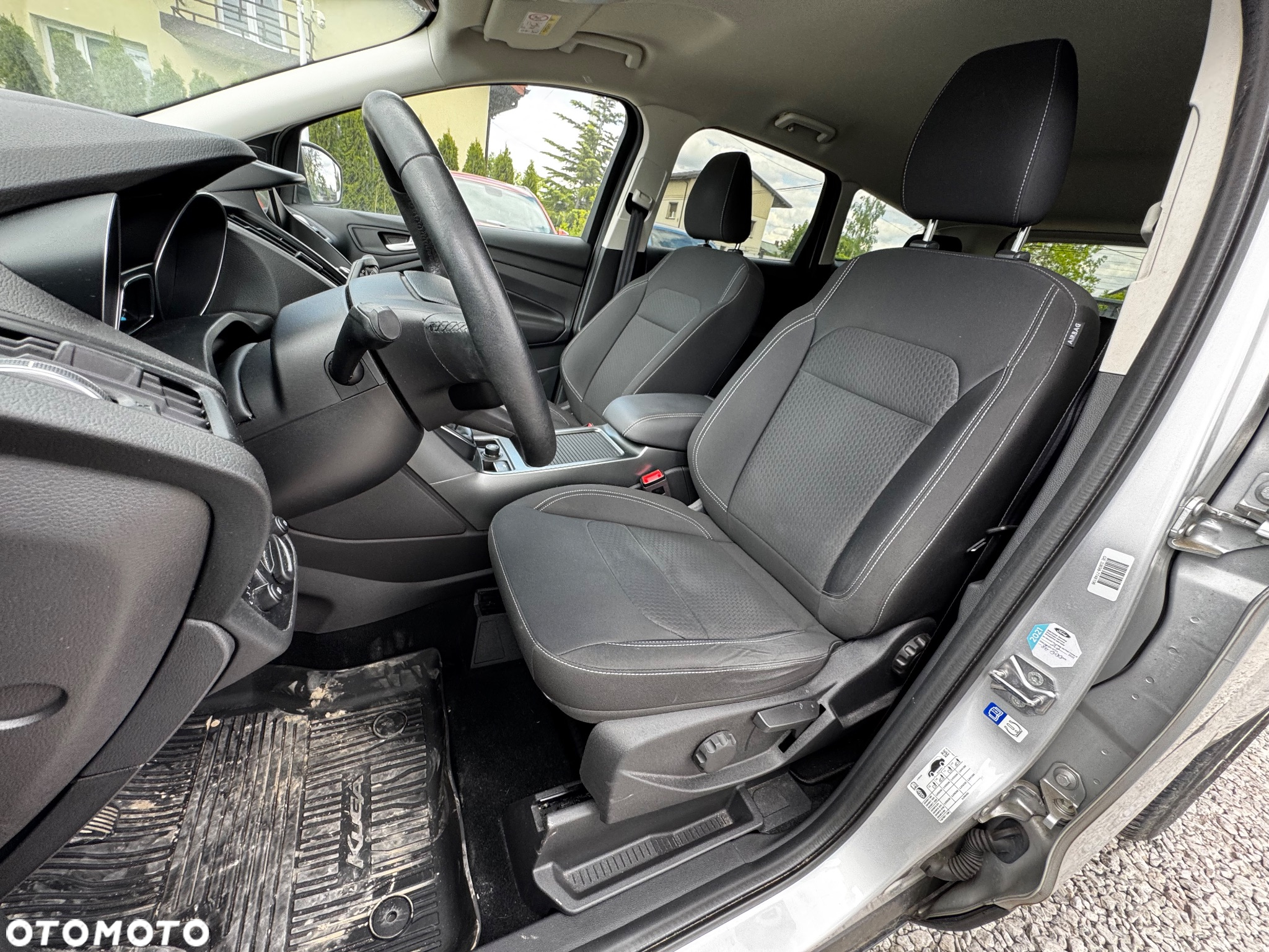 Ford Kuga 1.5 EcoBoost 2x4 Cool & Connect - 35