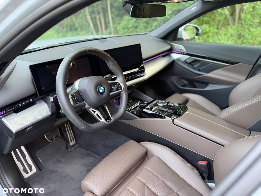 BMW Seria 5 520d mHEV M Sport - 6