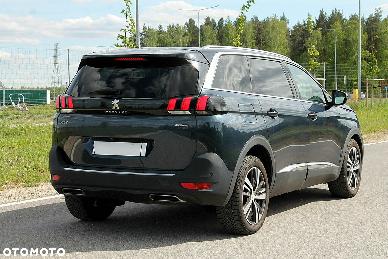Peugeot 5008 - 9