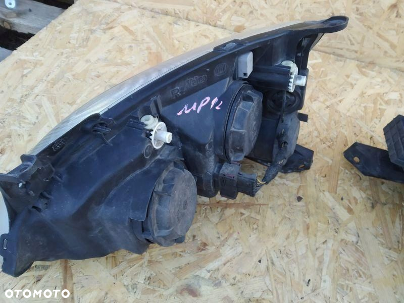 REFLEKTOR 2 SZT KPL EUROPA LEWY + PRAWY OPEL CORSA C LIFT - 7