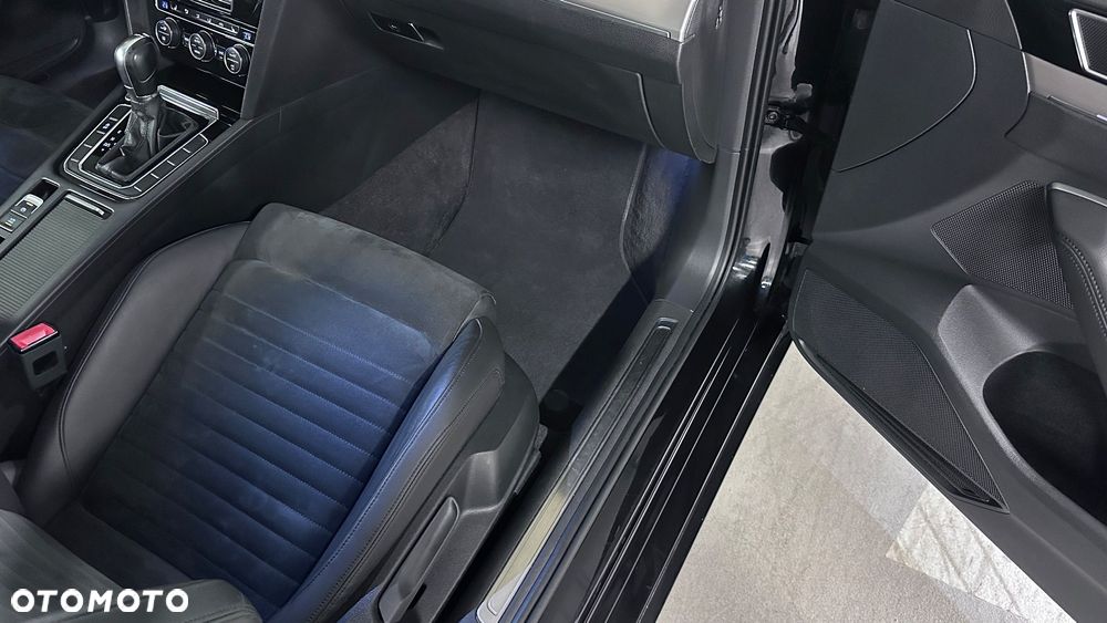 Volkswagen Passat 2.0 TDI SCR Highline DSG - 32