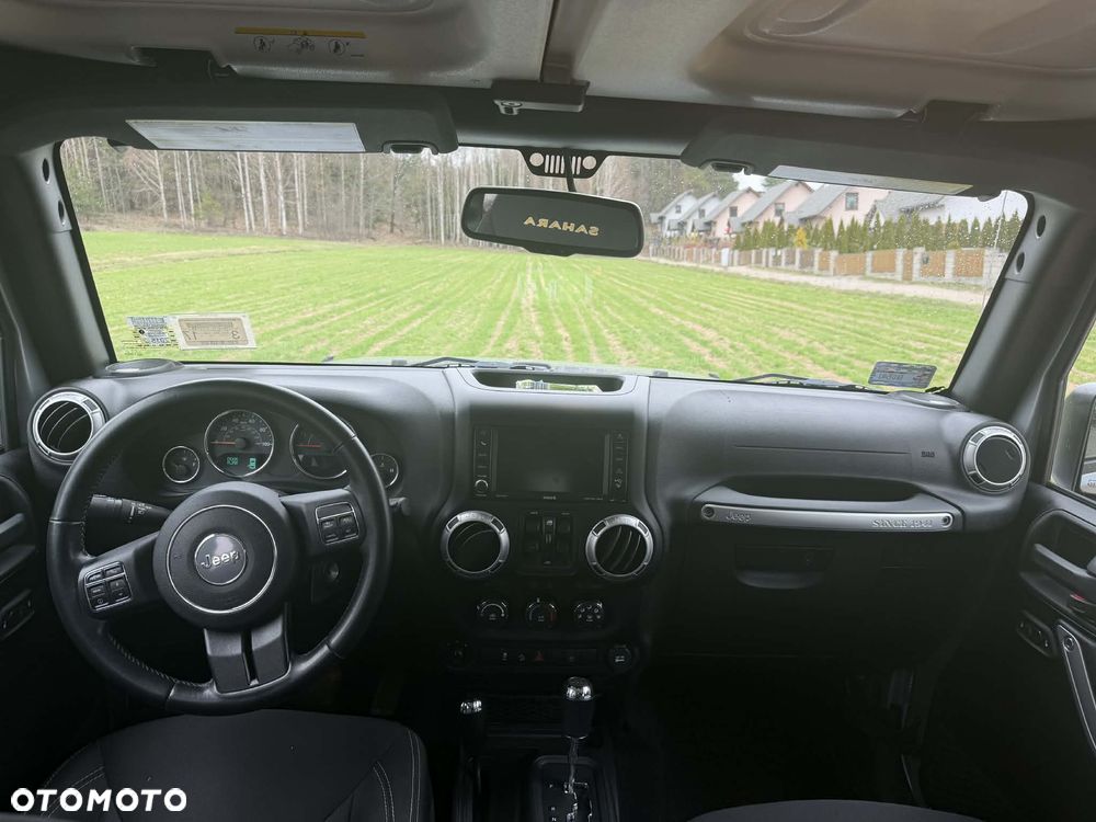 Jeep Wrangler 3.6 Unlim Sahara - 8