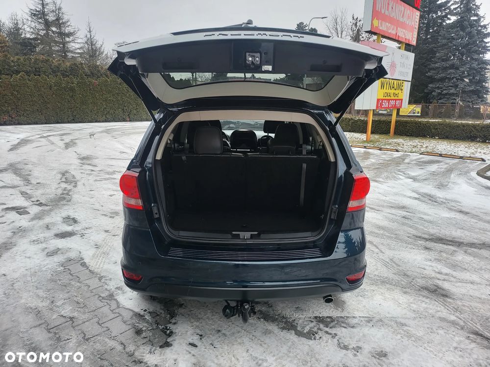 Fiat Freemont 2.0 Multijet 16V DPF Automatik Allrad Black Code - 10