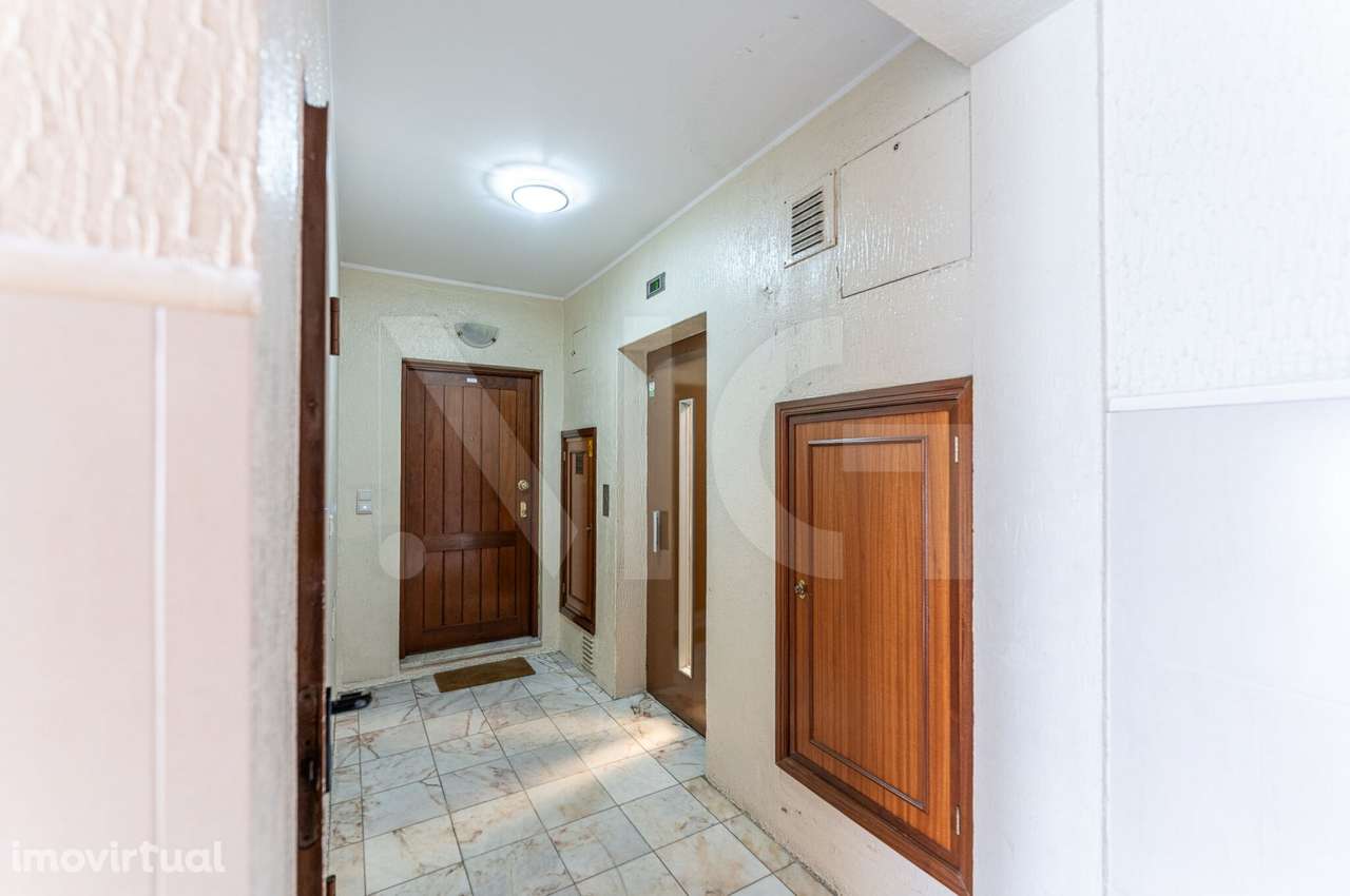 T2 com Varanda, Lugar de garagem e Arrumos em Custóias - Matosinhos - Grande imagem: 4/49