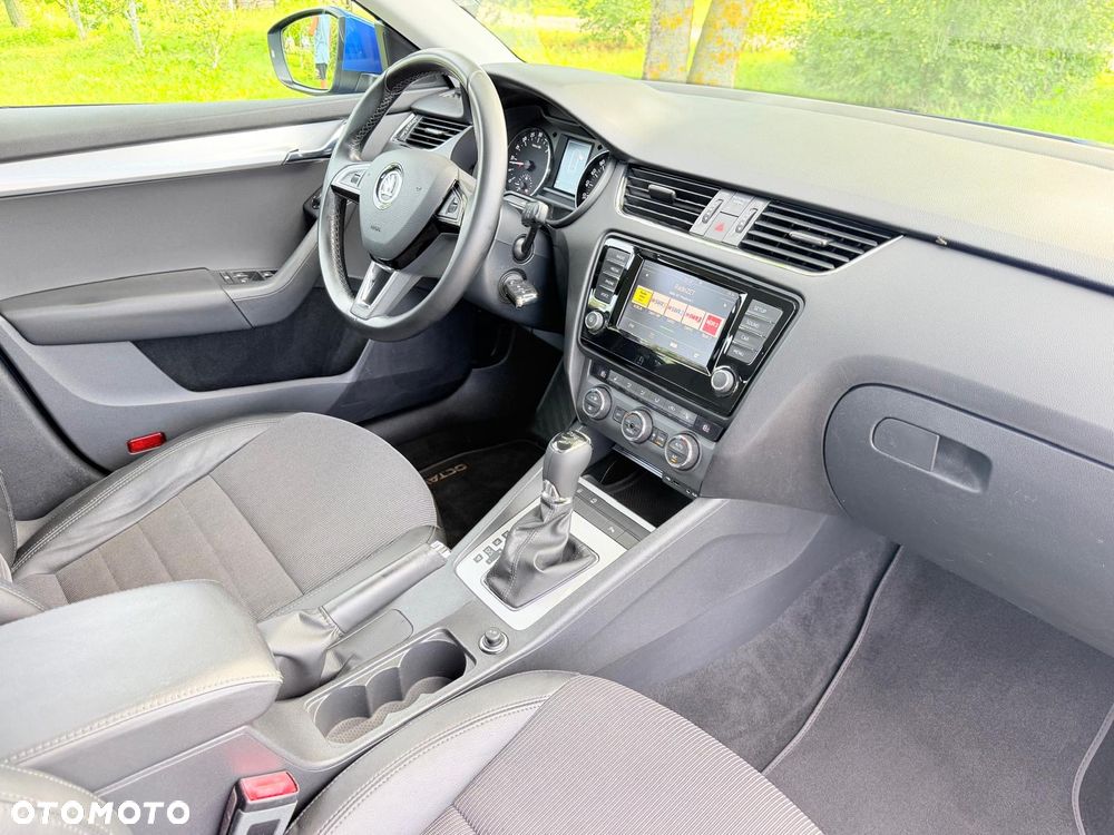 Skoda Octavia 2.0 TDI DSG Ambition - 27