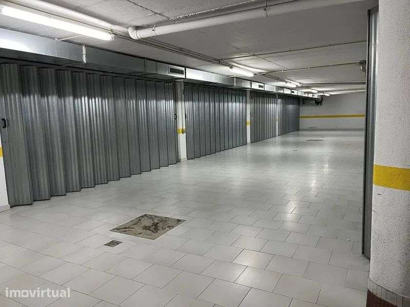 Vendo garagem como nova - Grande imagem: 5/5