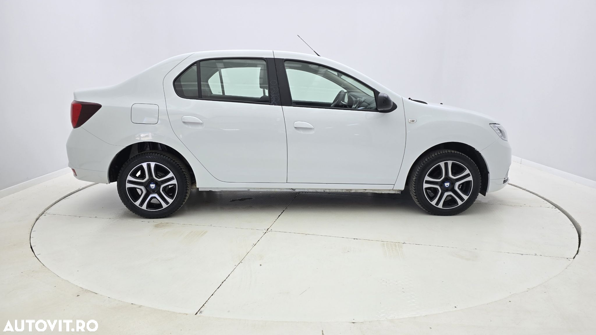 Dacia Logan - 5