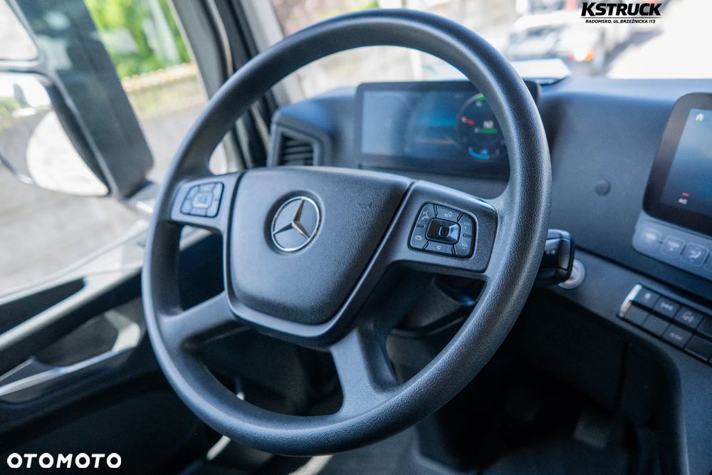 Mercedes-Benz Actros L - 38