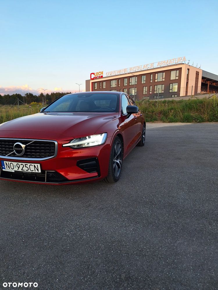 Volvo S60 T4 R-Design - 3
