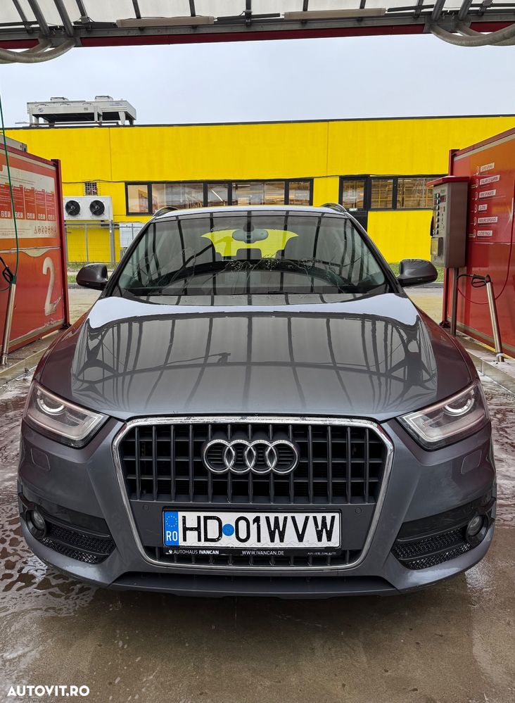 Audi Q3 2.0 TDI - 1