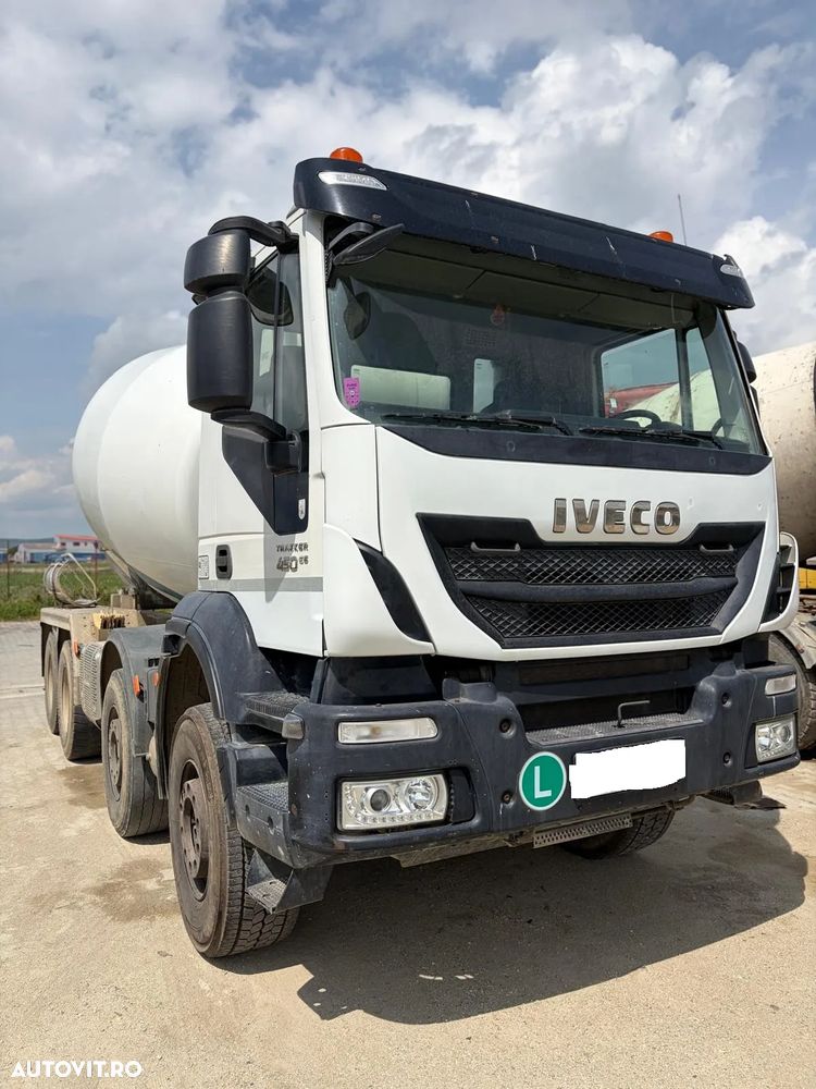 Iveco TRAKKER - 2