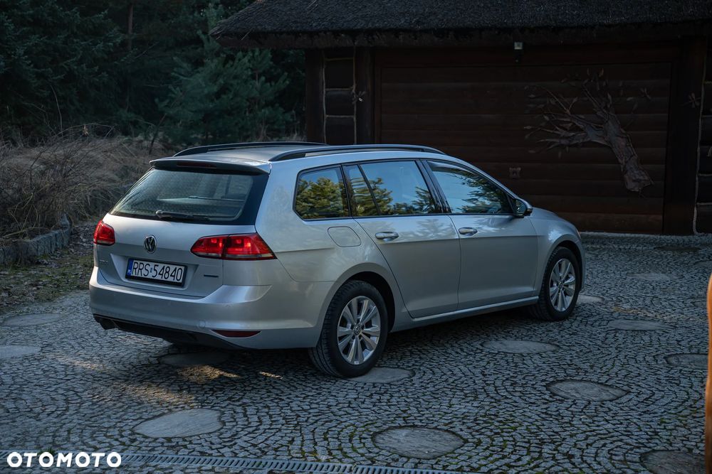 Volkswagen Golf 1.6 BlueTDI DSG Comfortline - 9