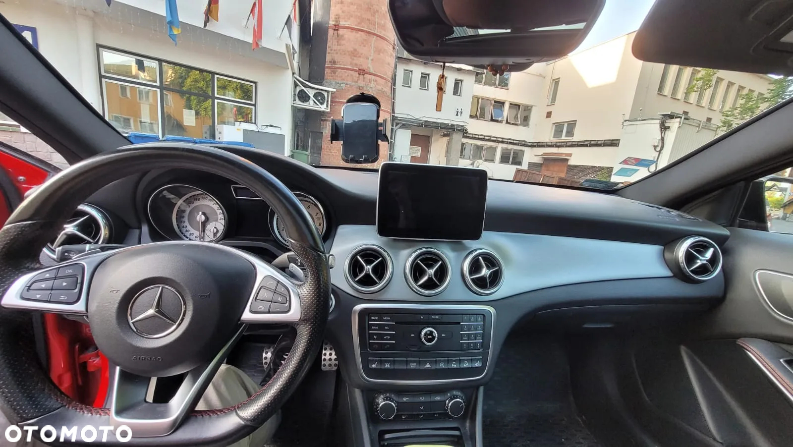 Mercedes-Benz GLA 250 4-Matic - 12