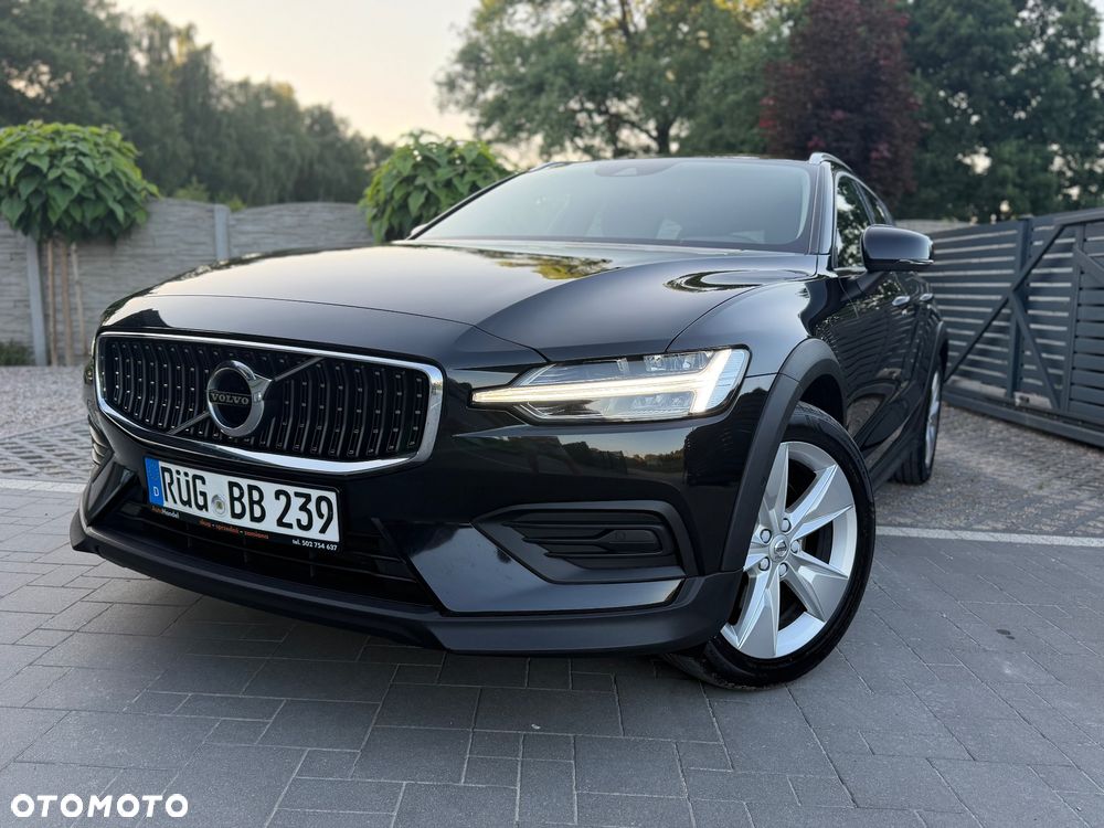 Volvo V60 Cross Country D3 Geartronic Momentum - 17